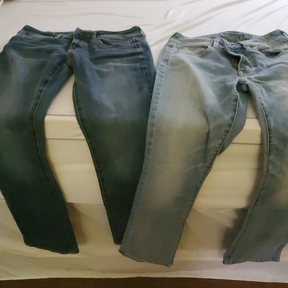 American Eagle Jeans - Picture 3 of 3